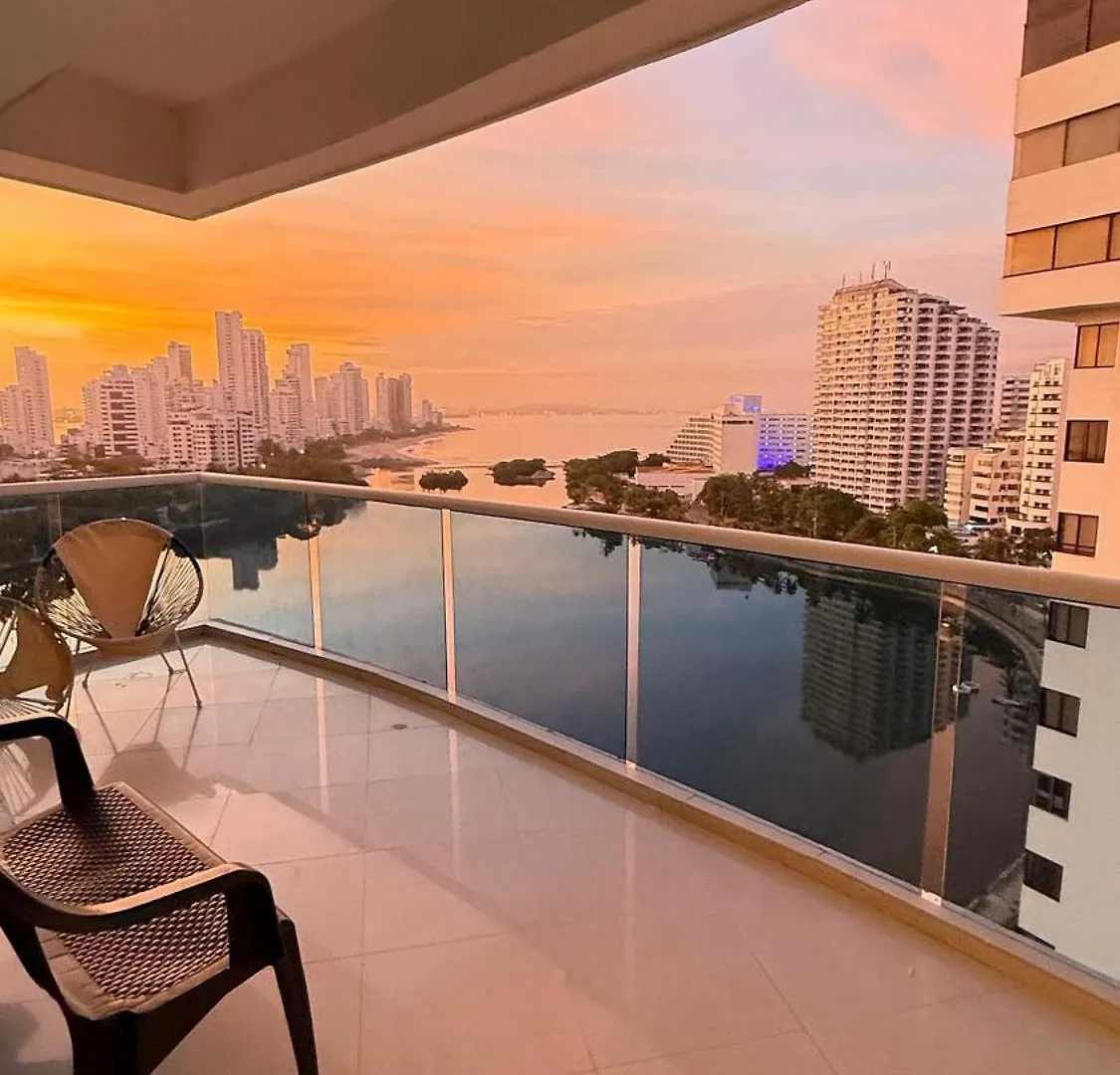 Un Espacio Sofisticado En Medio De El Laguito Edificio Poseidon Del Caribe Cartagena Colombia