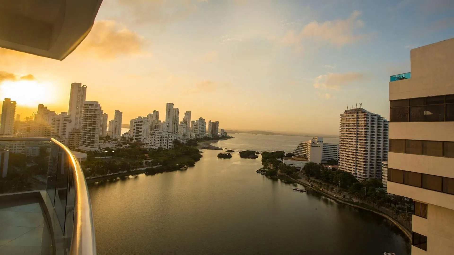 Un Espacio Sofisticado En Medio De El Laguito Edificio Poseidon Del Caribe Cartagena Apartment