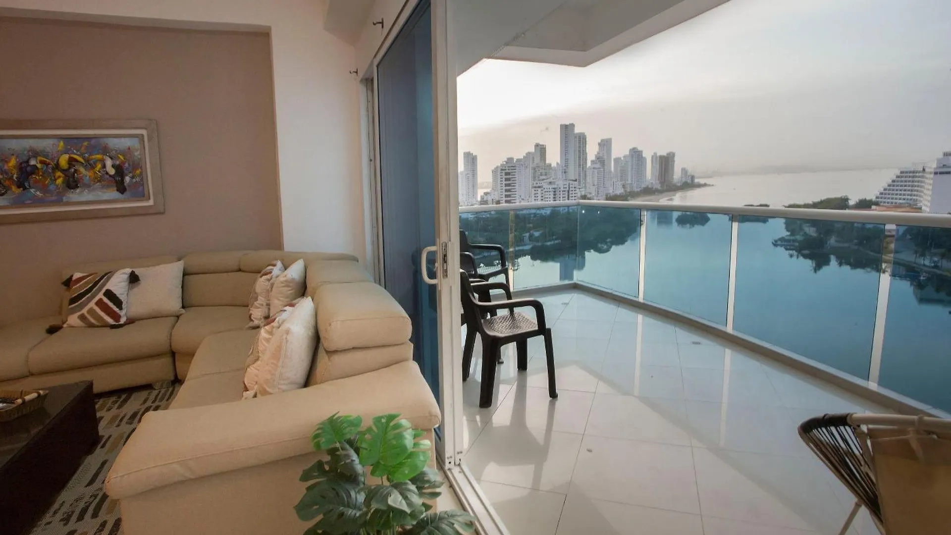 Un Espacio Sofisticado En Medio De El Laguito Edificio Poseidon Del Caribe Cartagena